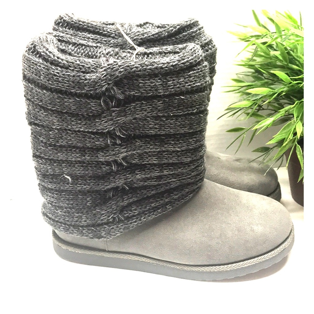 Girls Size 5 Grey Cat & Jack “Becca” Boot
